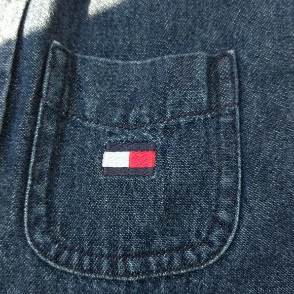 Toddler Tommy Hilfiger button down denim shirt - Picture 10 of 10
